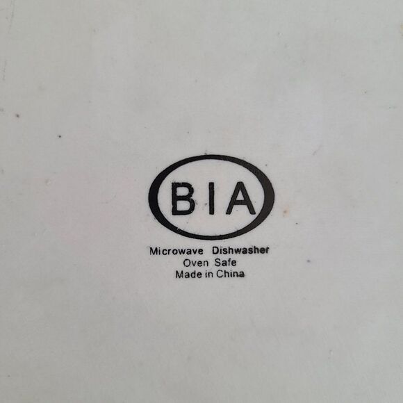 Bia Christmas Motif Holly Leaves and Berries Mini Plate Platter Dish - Picture 7 of 8